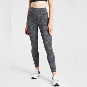 Athleta Lightning Static 7/8 Tight Black White High Rise Pockets Small